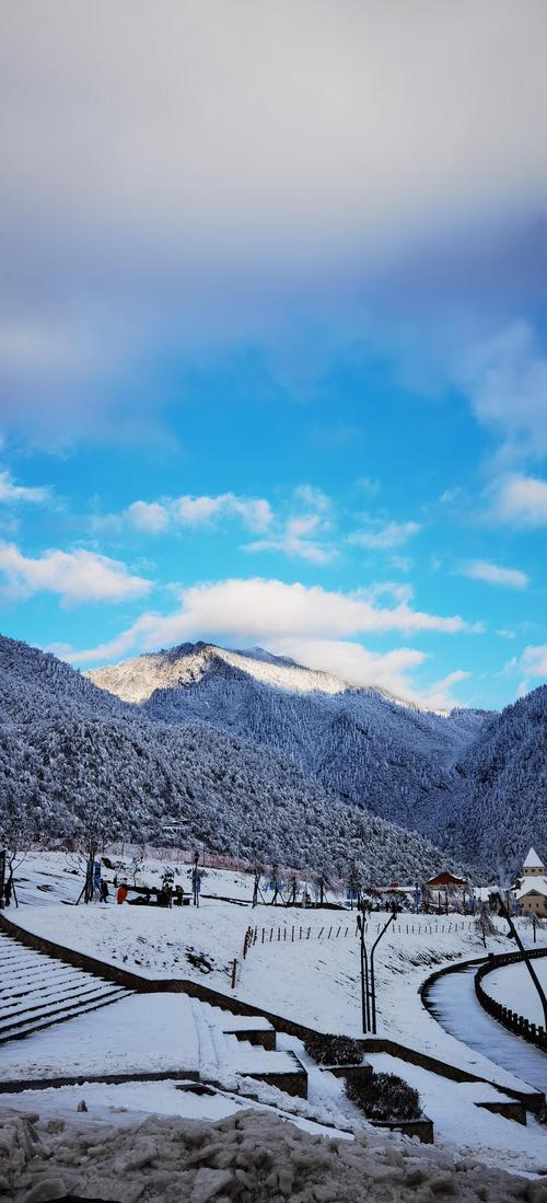 自驾去西岭雪山要准备什么-